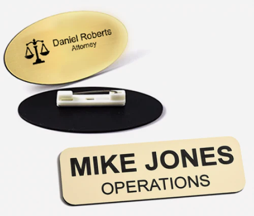 Engraved-Plastic-Name-Tags (1)