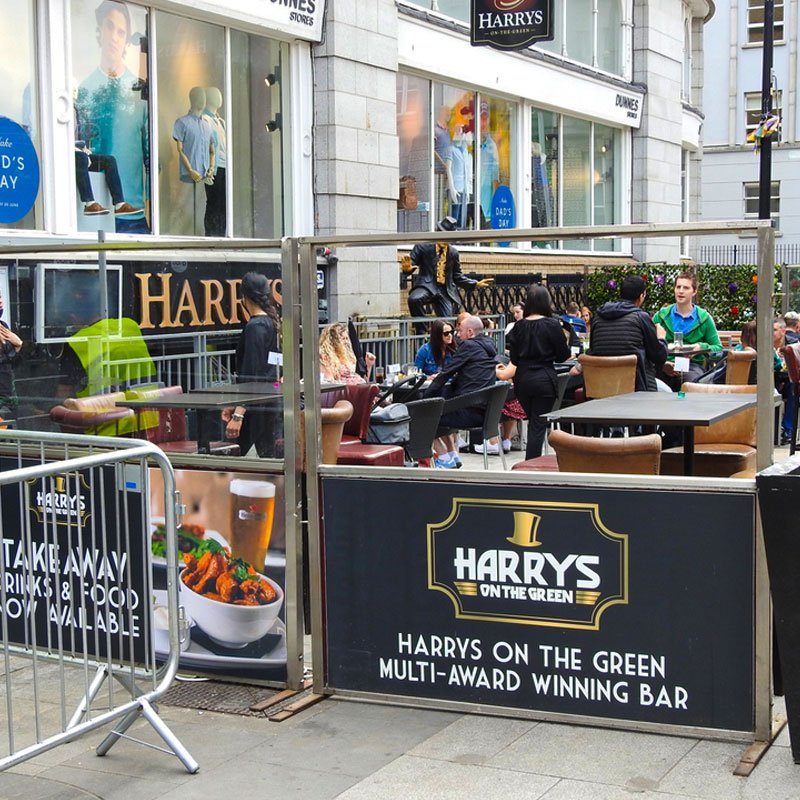 Restaurant-&-Cafe-Barrier-Signs-Printing-near-me-in-Orlando-Florida