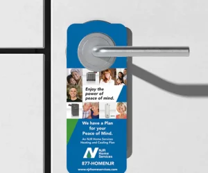 Professional door hanger maker in Central Park