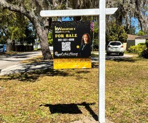 Real estate rider sign maker near me in Casselbery Florida